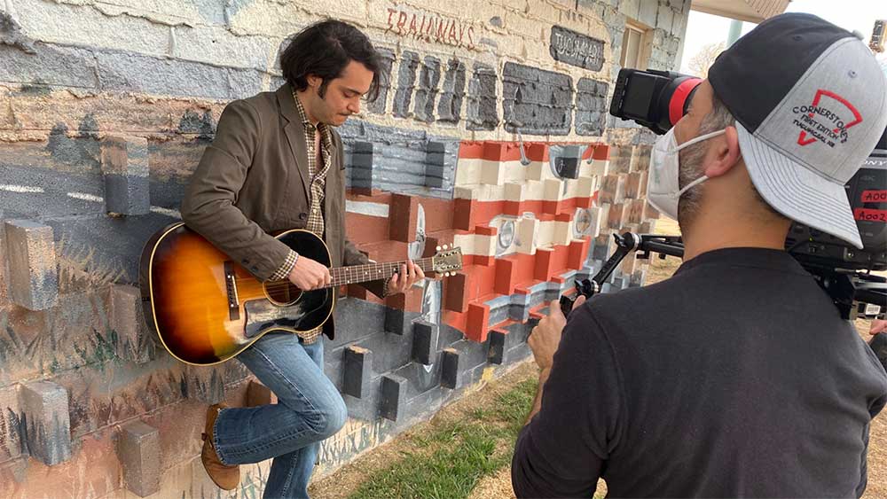 Max Gomez, Taos musician